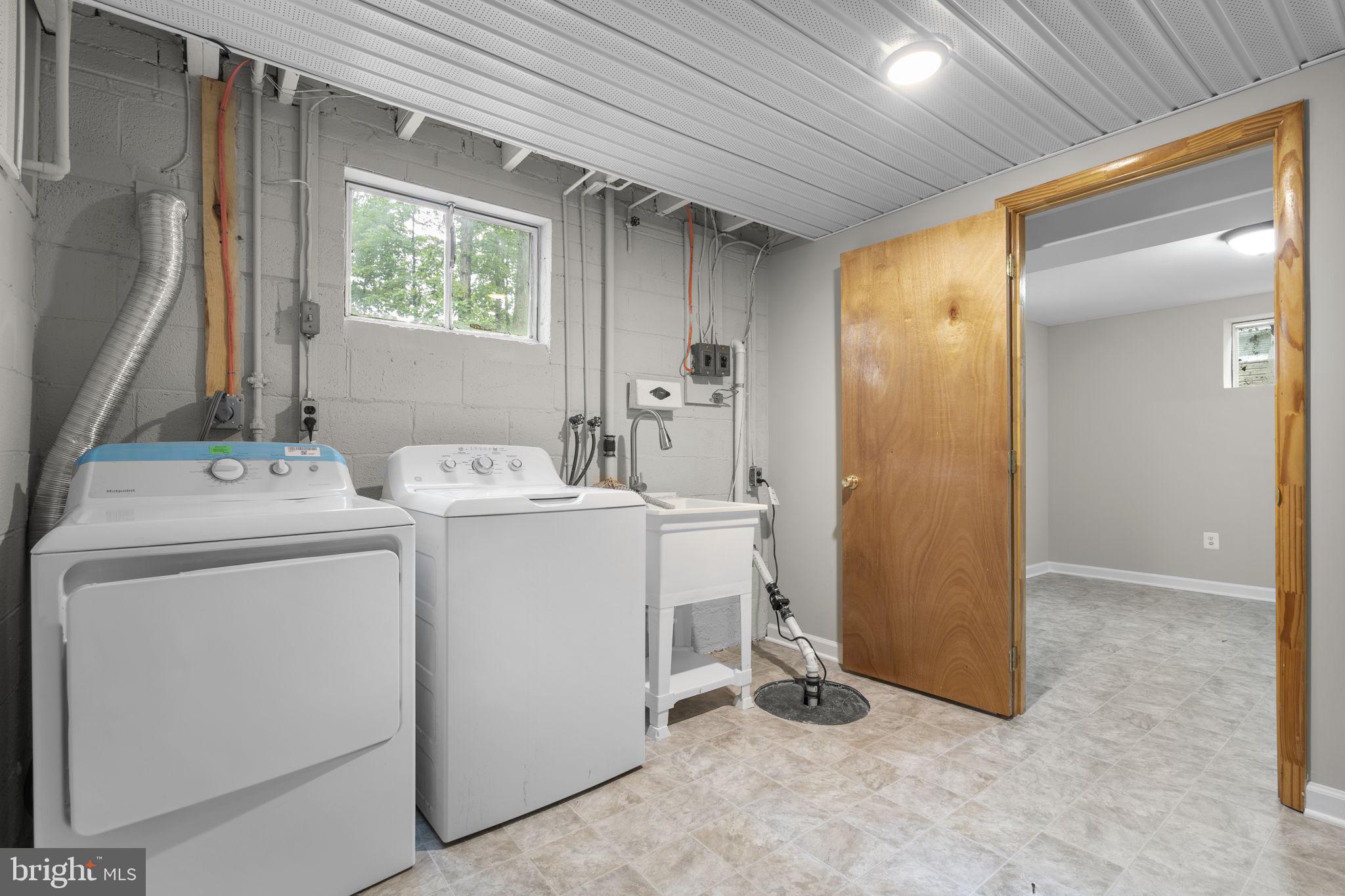 1585 Kimblewick Road Potomac, MD 20854 - Photo 52 of 60