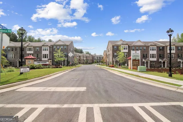 $3,095 | 4010 Pierson Trace, Unit 4010, Suwanee, GA 30024