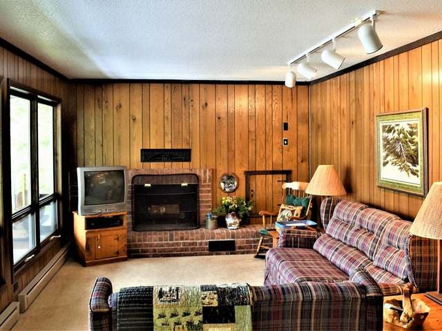 1724 B Helen Lake Road Eagle River, WI 54521 - Photo 4 of 14 Gallery Image 4