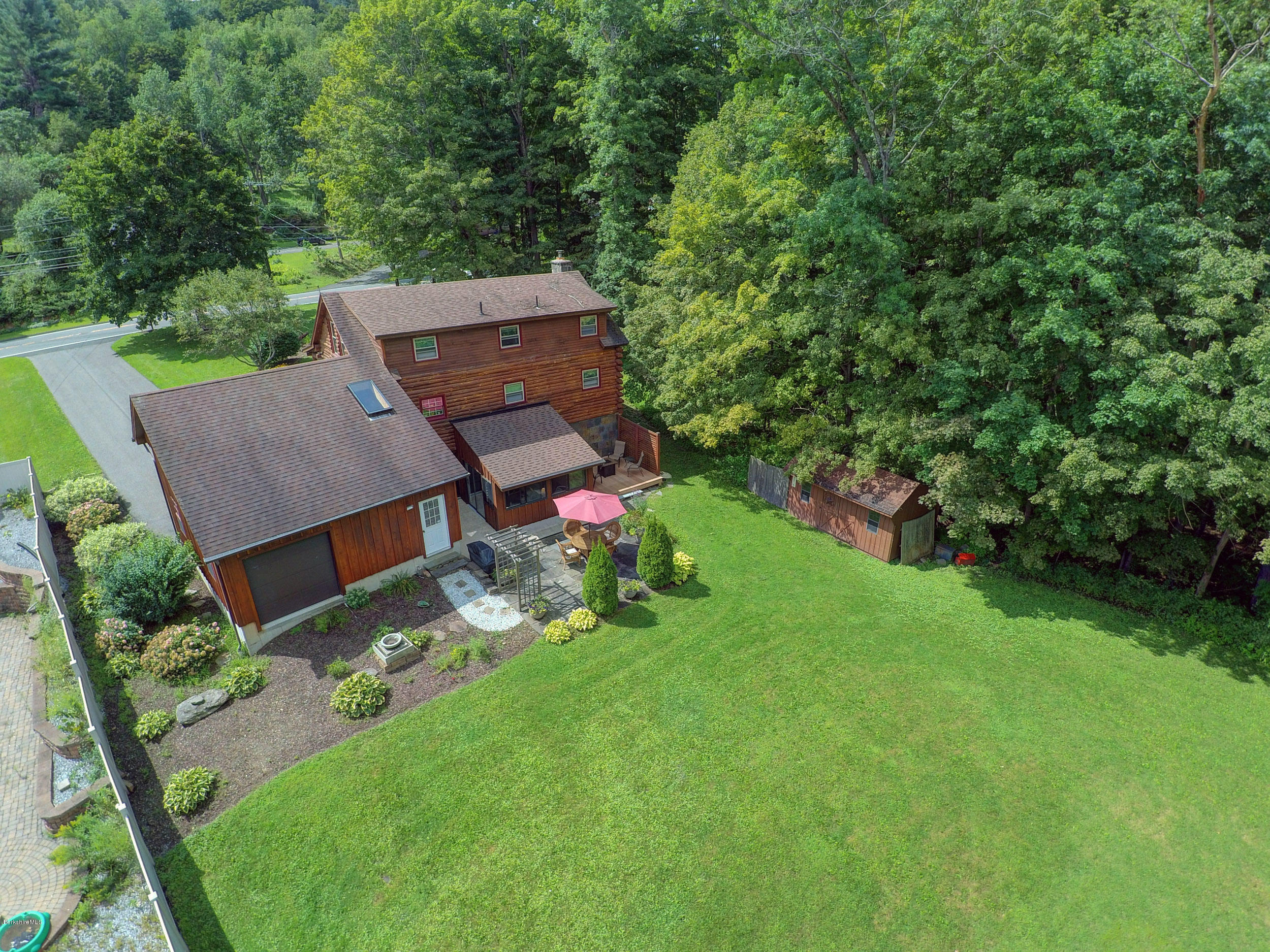 194 South Mountain Road Pittsfield, MA 01201 - Photo 28 of 34 Aerial of Back Yard