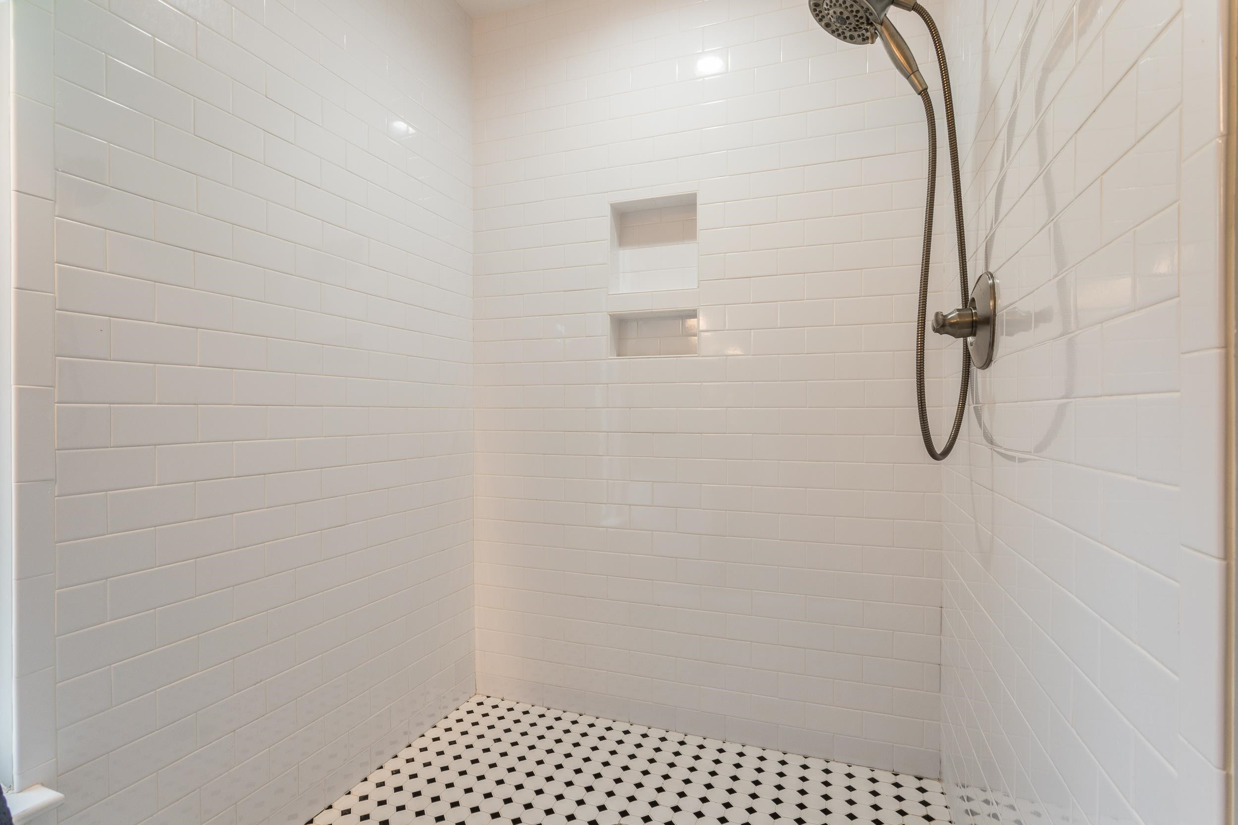 2124 Treverton Place Raleigh, NC 27609 - Photo 23 of 36 Photo 23