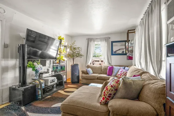$899,000 | 3100 29th Avenue, Sacramento, CA 95820