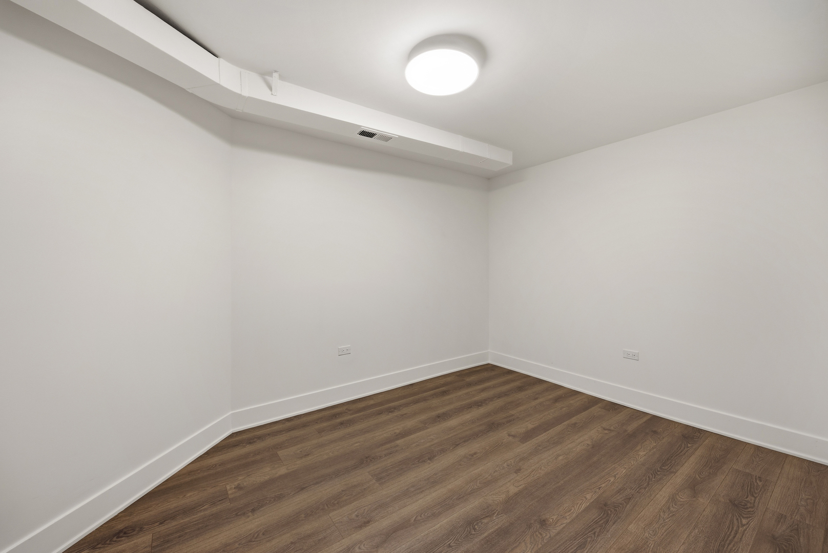 2107 North Clark Street Chicago, IL 60614 - Photo 35 of 38