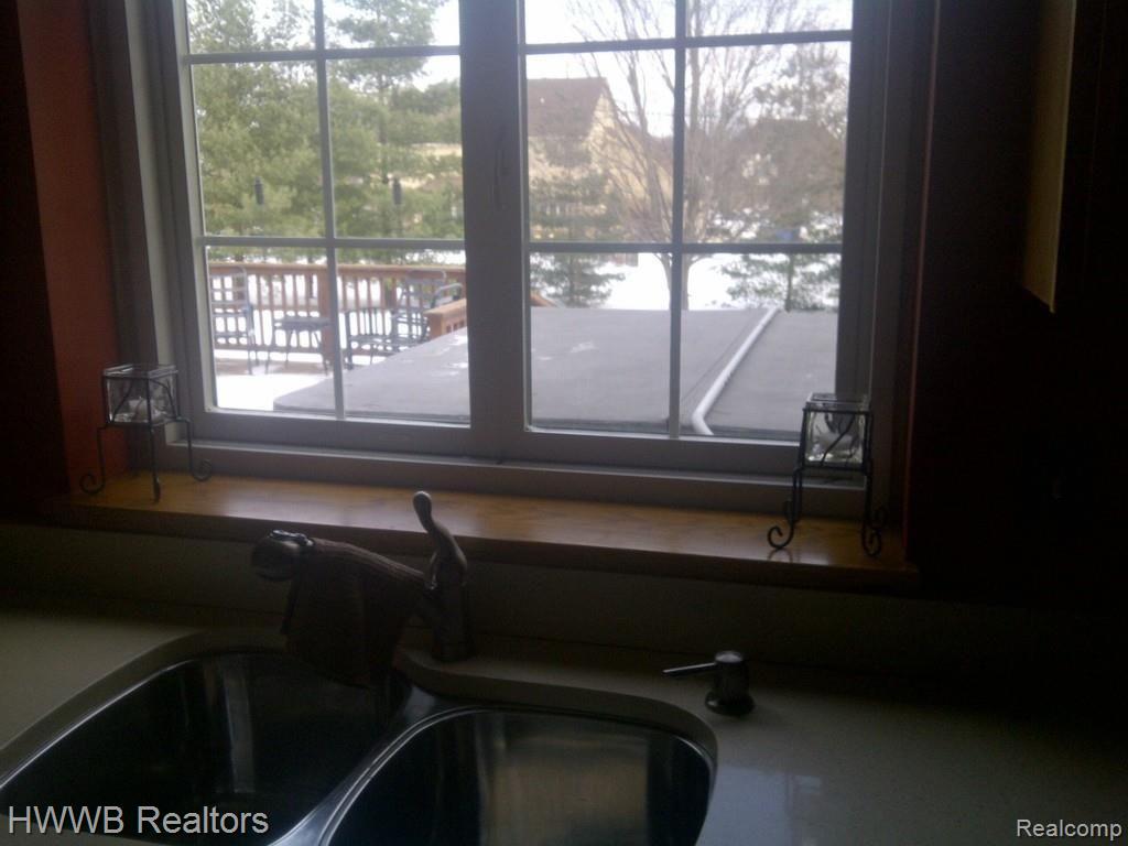 1732 Ridgecrest Rochester, MI 48306 - Photo 11 of 22 Kitchen Sink View