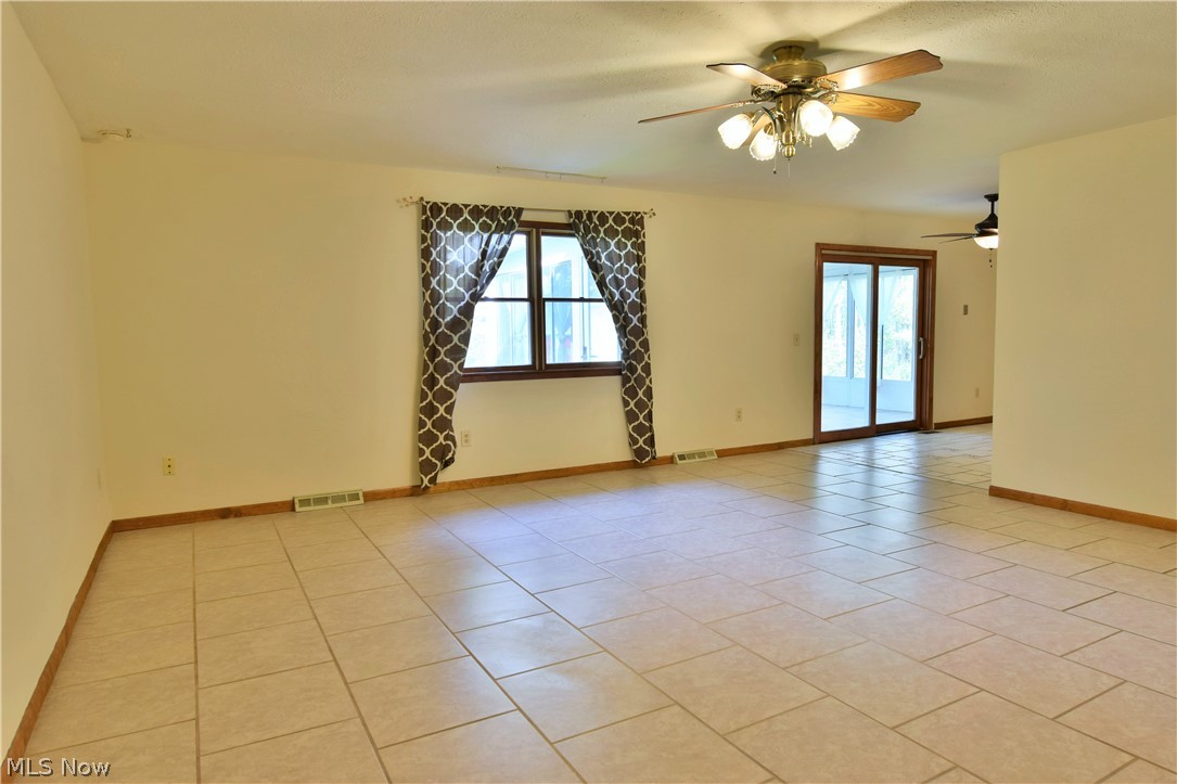 1690 State Road Northwest Warren, OH 44481 - Photo 8 of 35 Gallery Image 8