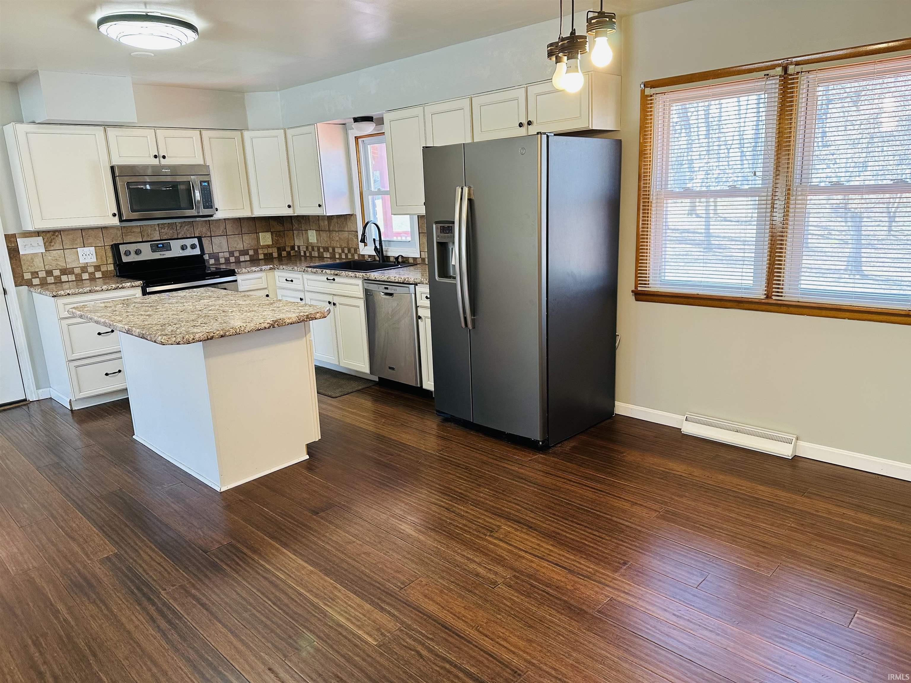 2933 Bell Road Newburgh, IN 47630 - Photo 6 of 28 Gallery Image 6