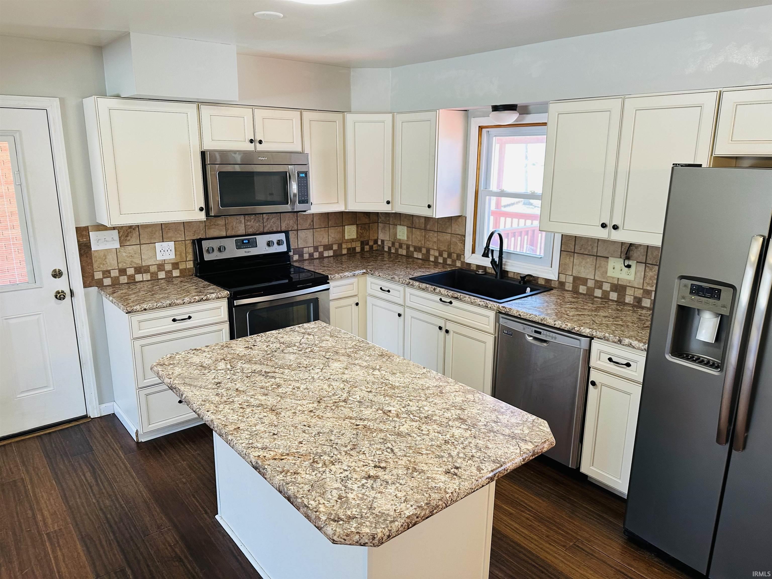 2933 Bell Road Newburgh, IN 47630 - Photo 7 of 28 Gallery Image 7