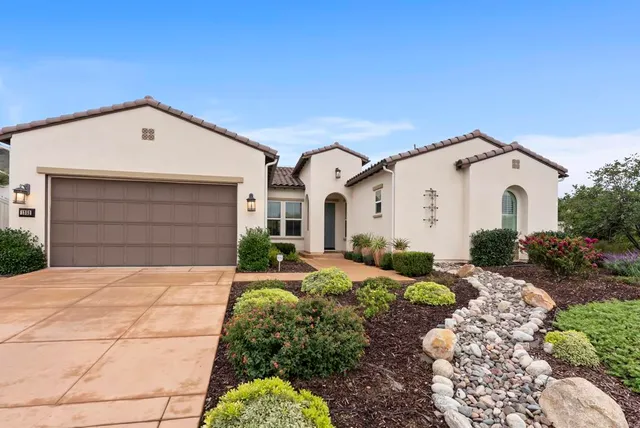$1,299,000 | 1352 Baumgartner Way, Escondido, CA 92026