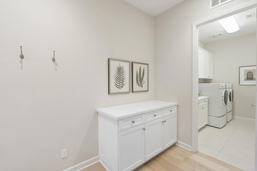 1352 Baumgartner Way Escondido, CA 92026 - Photo 20 of 47 a view with cabinets