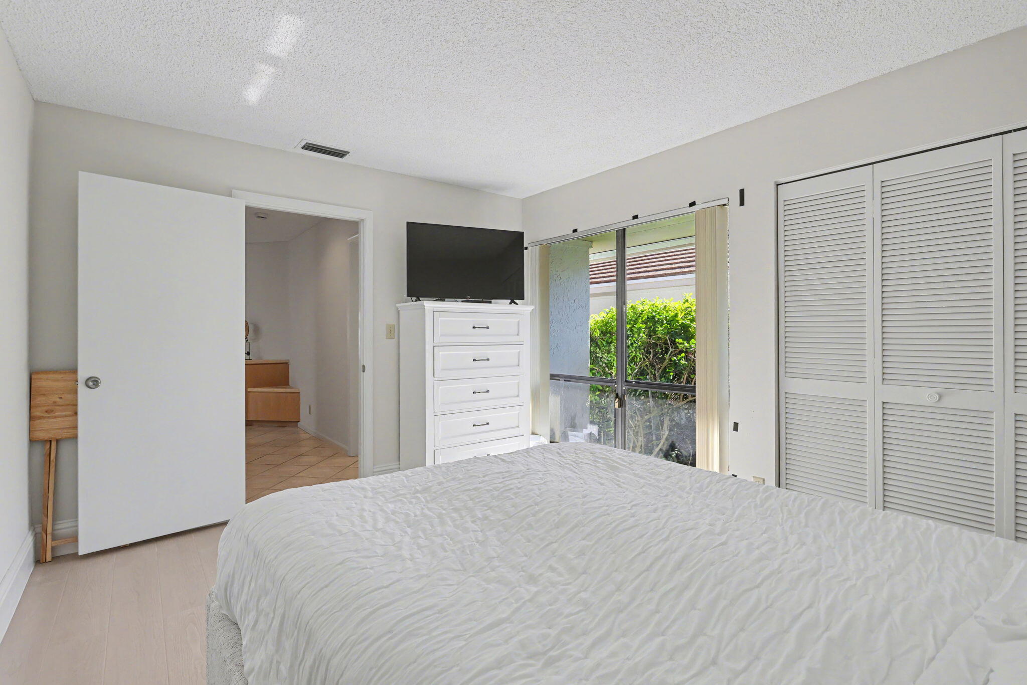 20516 Linksview Way Boca Raton, FL 33434 - Photo 23 of 47 Bedroom 2