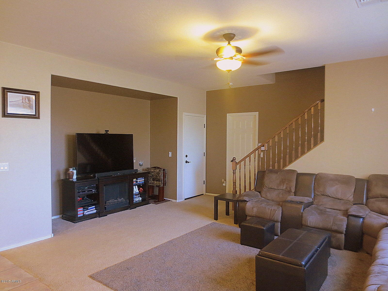 7352 West Beverly Road Laveen, AZ 85339 - Photo 9 of 38 Family Room - Recessed Wall