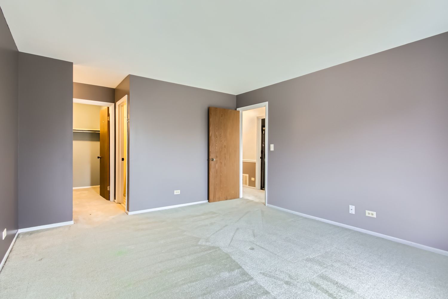 372 Springlake Lane, Unit C Aurora, IL 60504 - Photo 6 of 10 a view of an empty room