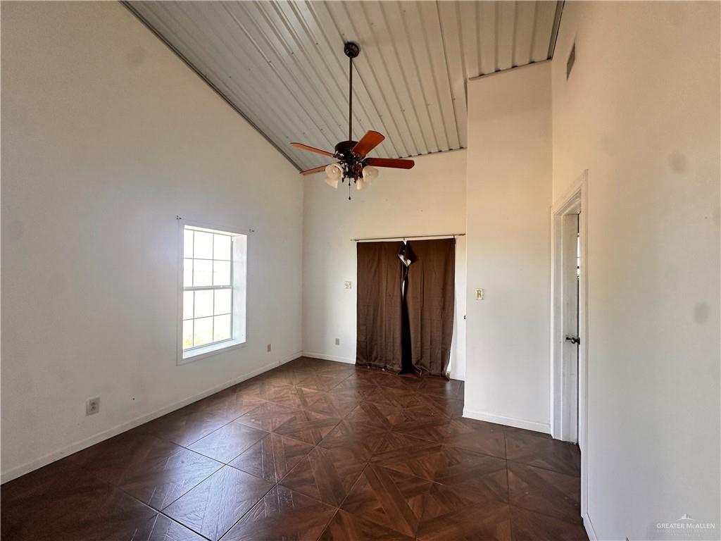 21799 Parker Road Santa Rosa, TX 78593 - Photo 5 of 10 Gallery Image 5