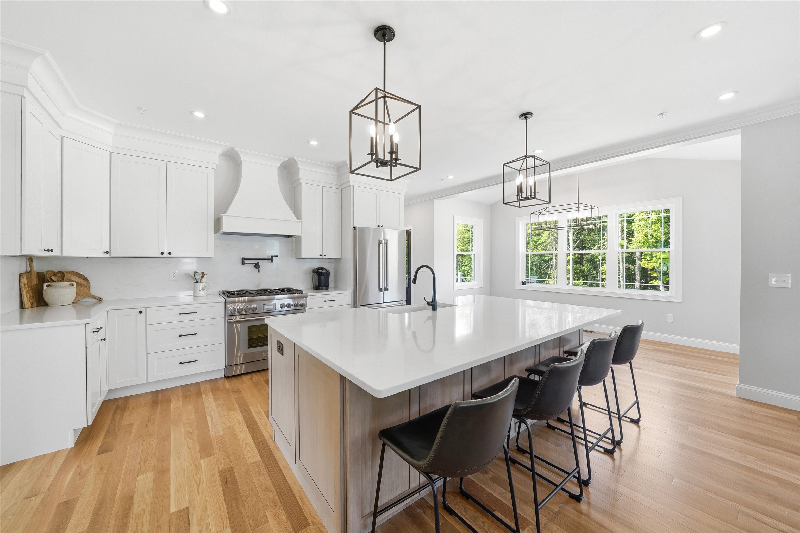 17 Carmel Road Pelham, NH 03076 - Photo 4 of 19