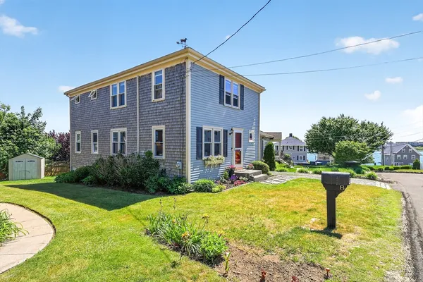 $899,900 | 8 Standish Avenue, Hull, MA 02045