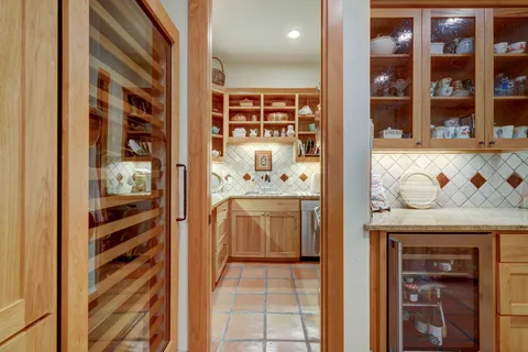 $4,500,000 | 19586 Sandcastle Drive, Spicewood, TX 78669