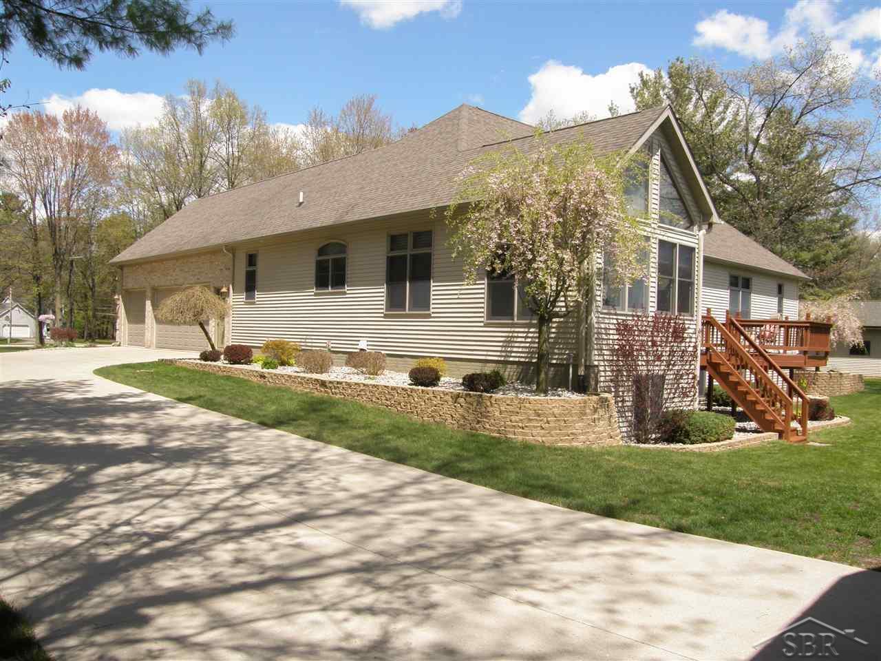 12451 Ithaca Road St. Charles, MI 48655 - Photo 4 of 47 31380059-3.JPG
