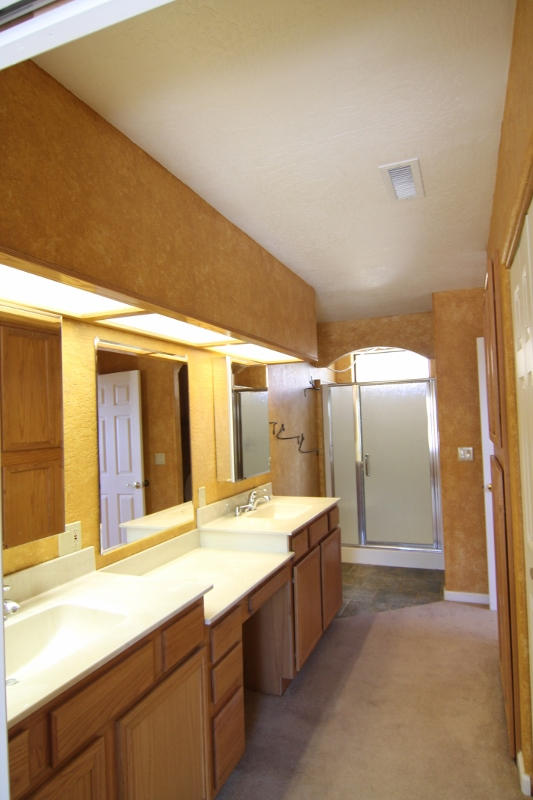 5620 East Atkinson Road Flagstaff, AZ 86004 - Photo 14 of 23 Master bath2