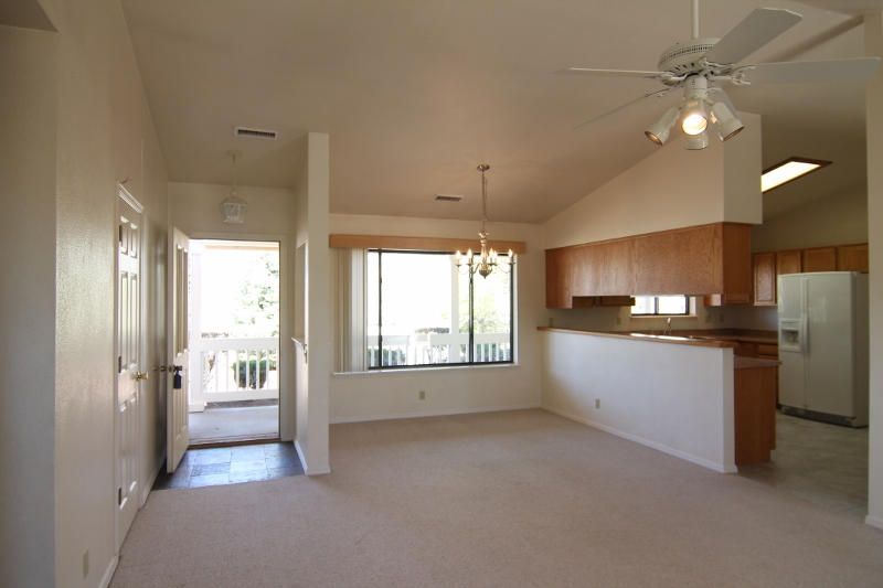 5620 East Atkinson Road Flagstaff, AZ 86004 - Photo 15 of 23 Dining area