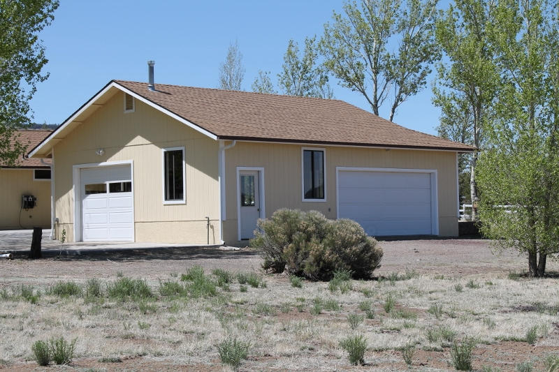 5620 East Atkinson Road Flagstaff, AZ 86004 - Photo 21 of 23 Oversized garage/shop