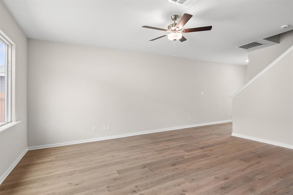 6339 Emerald Tree Lane Dallas, TX 75241 - Photo 5 of 20