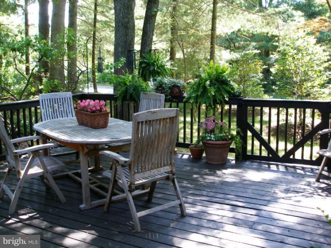 1634 Bentana Way Reston, VA 20190 - Photo 1 of 18 Deck