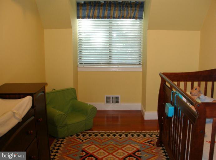 1634 Bentana Way Reston, VA 20190 - Photo 9 of 18 Third Bedroom