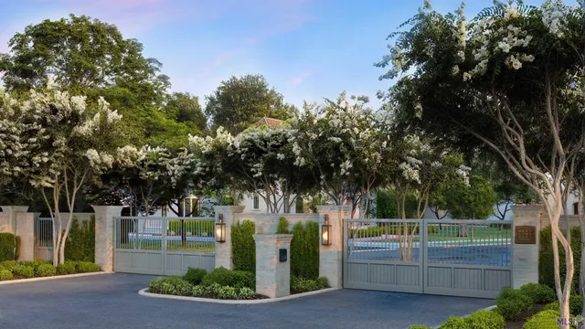 $1,350,000 | 17 Adrienne Way, Baton Rouge, LA 70808