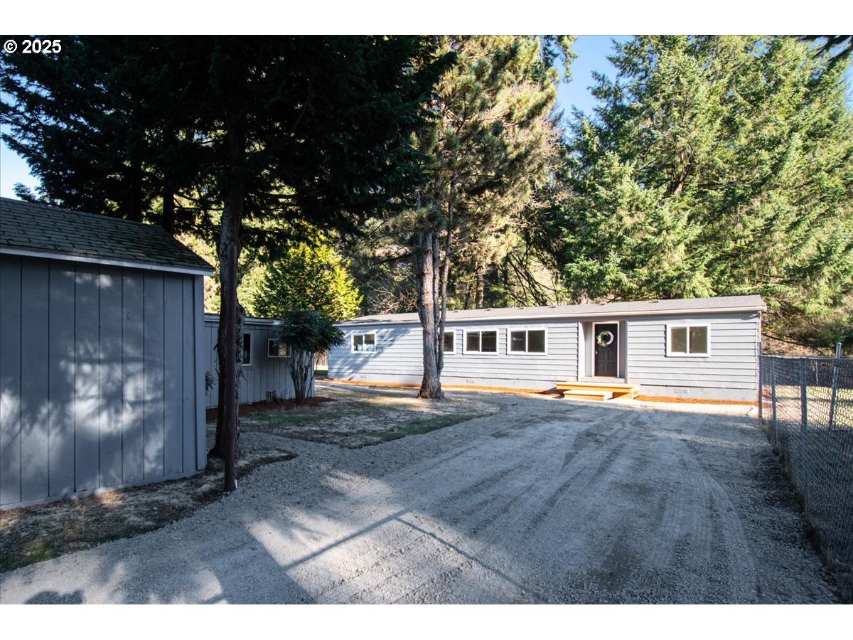 6701 Northwest 309th Street Ridgefield, WA 98642 - Photo 17 of 40