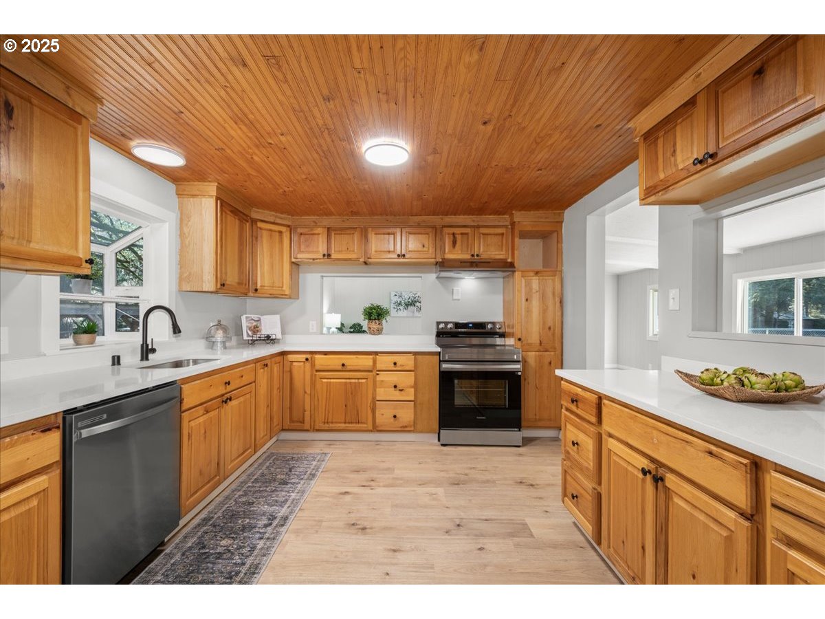 6701 Northwest 309th Street Ridgefield, WA 98642 - Photo 20 of 40