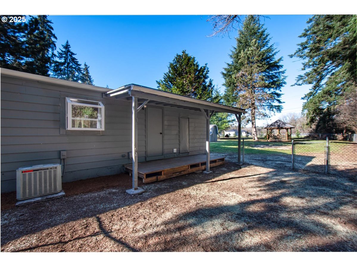 6701 Northwest 309th Street Ridgefield, WA 98642 - Photo 33 of 40