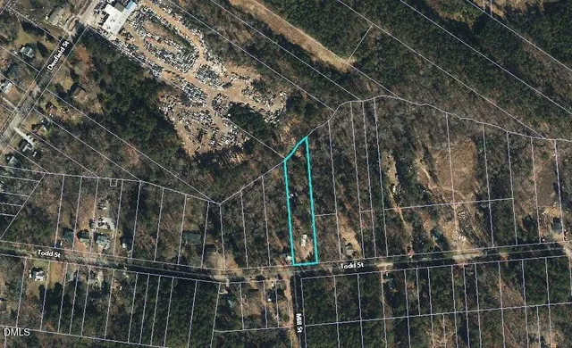 a view of small space with a street