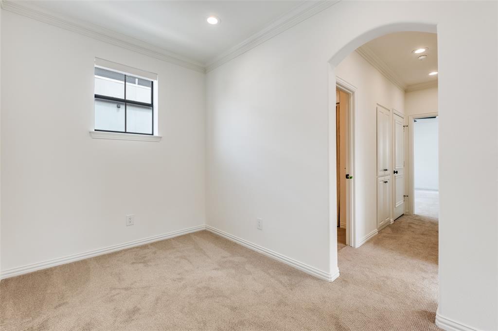 5804 Hudson Street, Unit B Dallas, TX 75206 - Photo 3 of 23