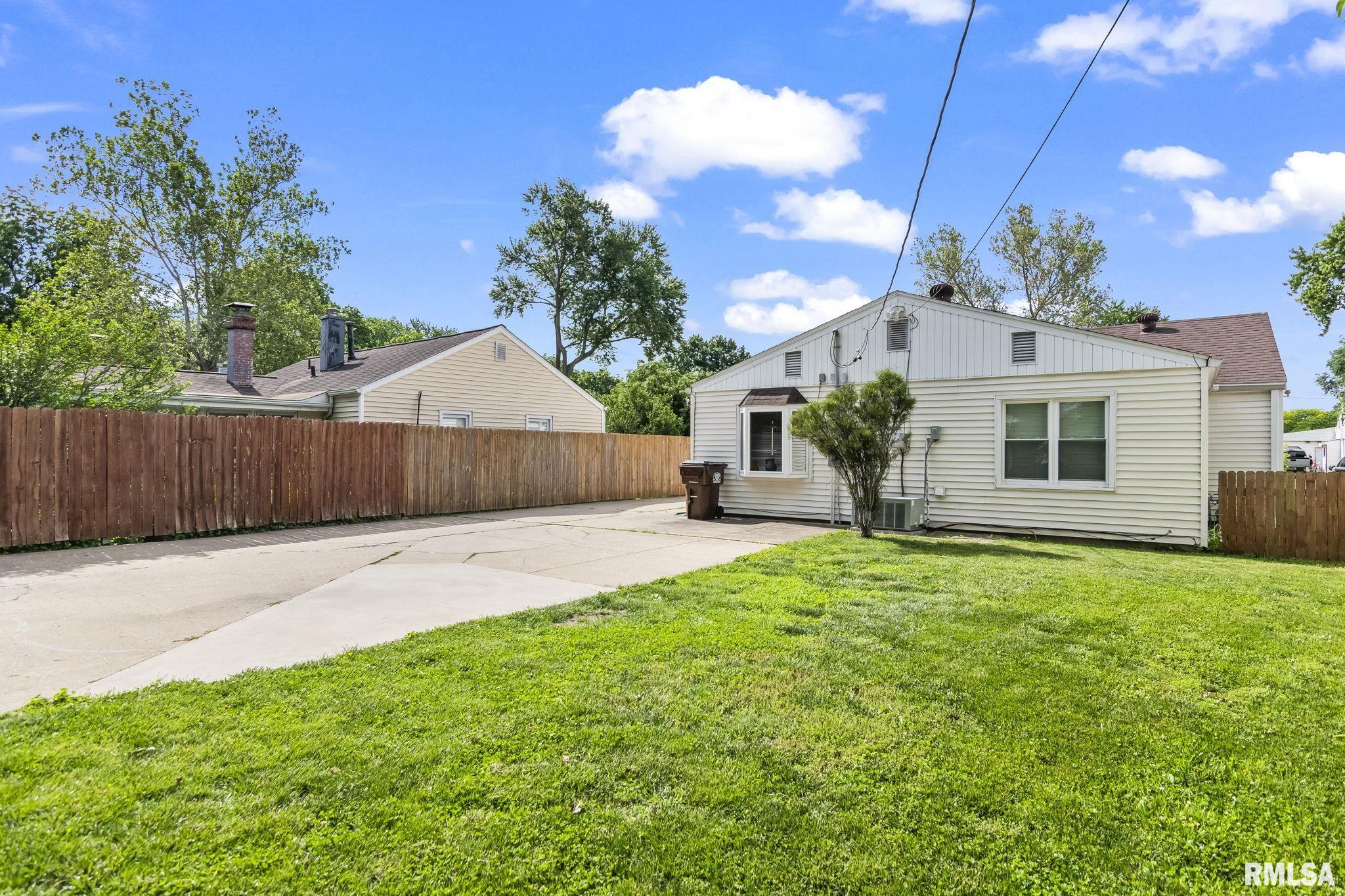3061 Louise Lane Springfield, IL 62702 - Photo 34 of 36