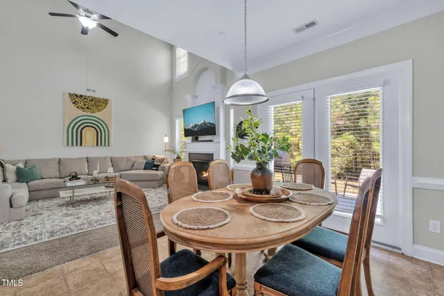 a view of entryway and hall