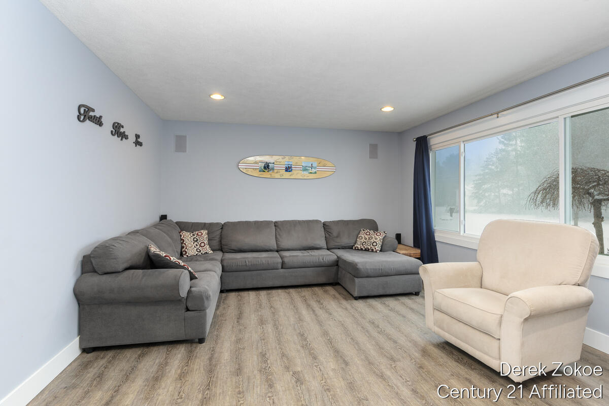 11888 Reed Street Grand Haven, MI 49417 - Photo 5 of 29 11888-Reed_005