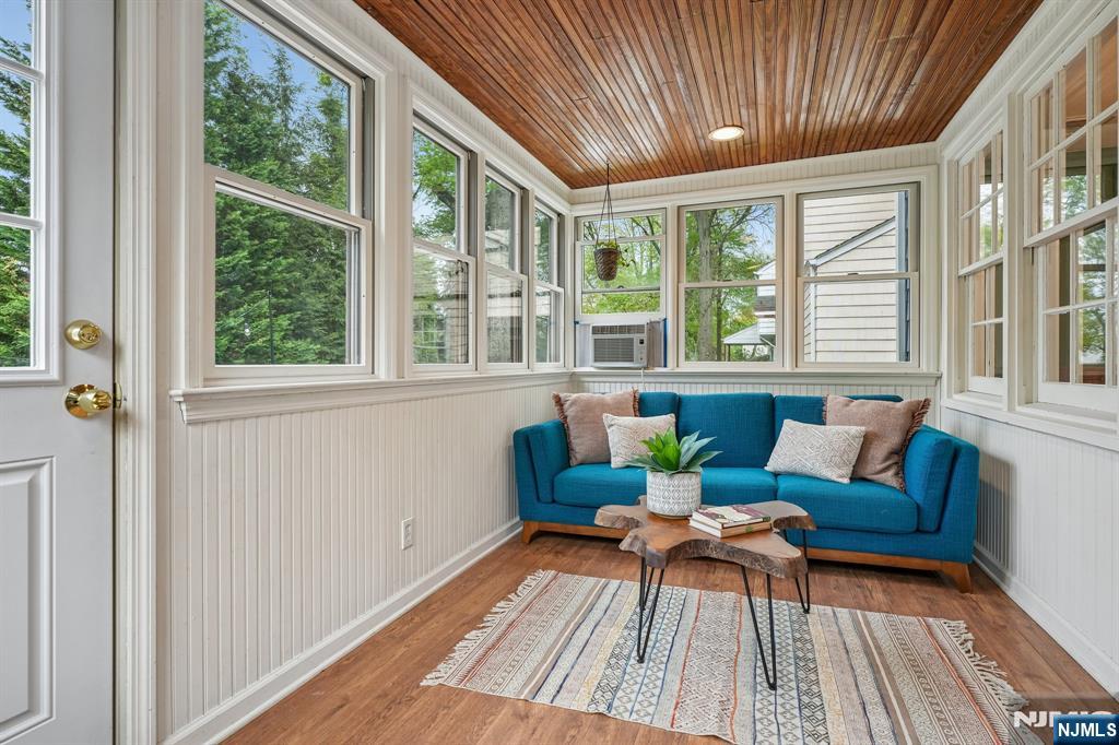93 South Prospect Street Verona, NJ 07044 - Photo 17 of 38