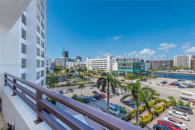$3,000 | 3505 South Ocean Drive, Unit 504, Hollywood, FL 33019