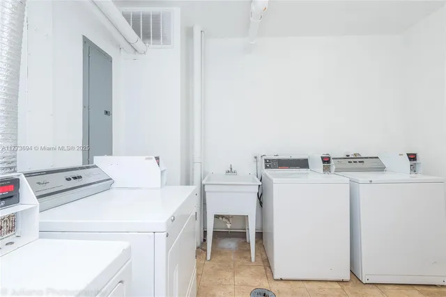 $3,000 | 3505 South Ocean Drive, Unit 504, Hollywood, FL 33019