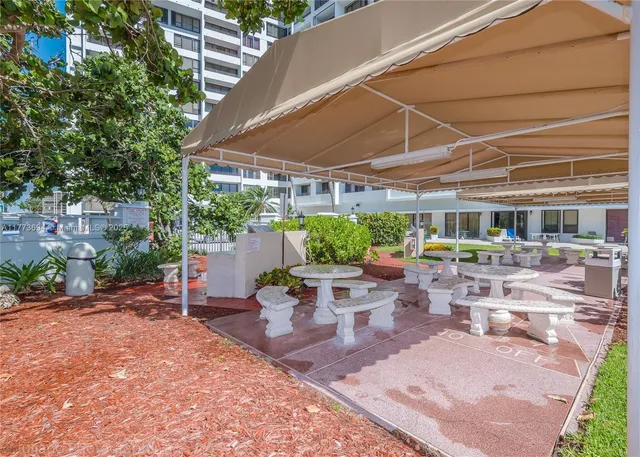 $3,000 | 3505 South Ocean Drive, Unit 504, Hollywood, FL 33019