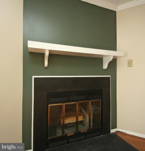 6410 Greenfield Road, Unit 1003 Elkridge, MD 21075 - Photo 11 of 23 Fireplace with Mantel