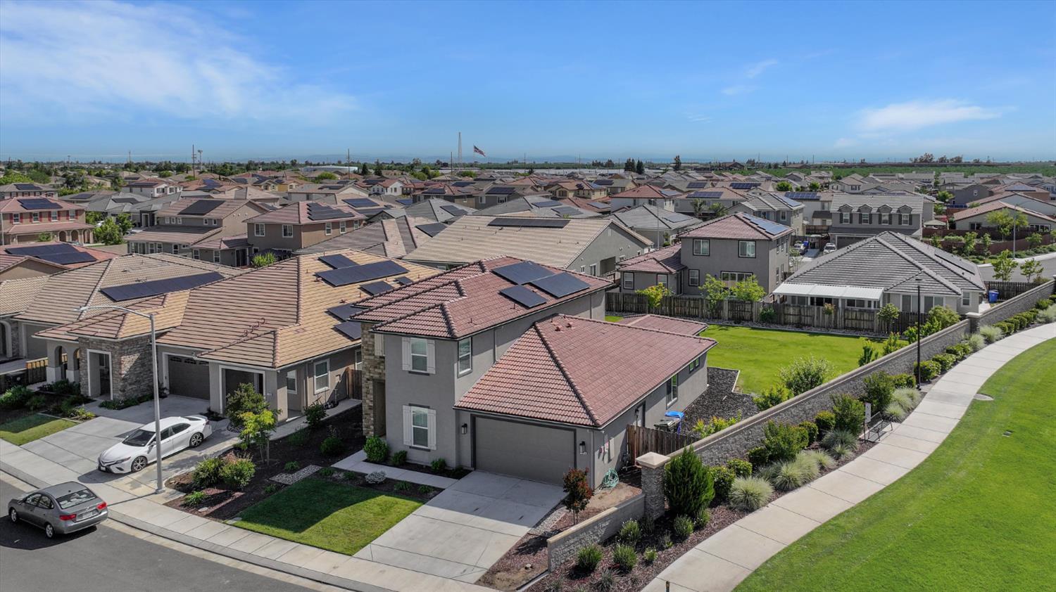 1898 Sanza Road Manteca, CA 95337 - Photo 31 of 41 an aerial view of multiple houses with a yard