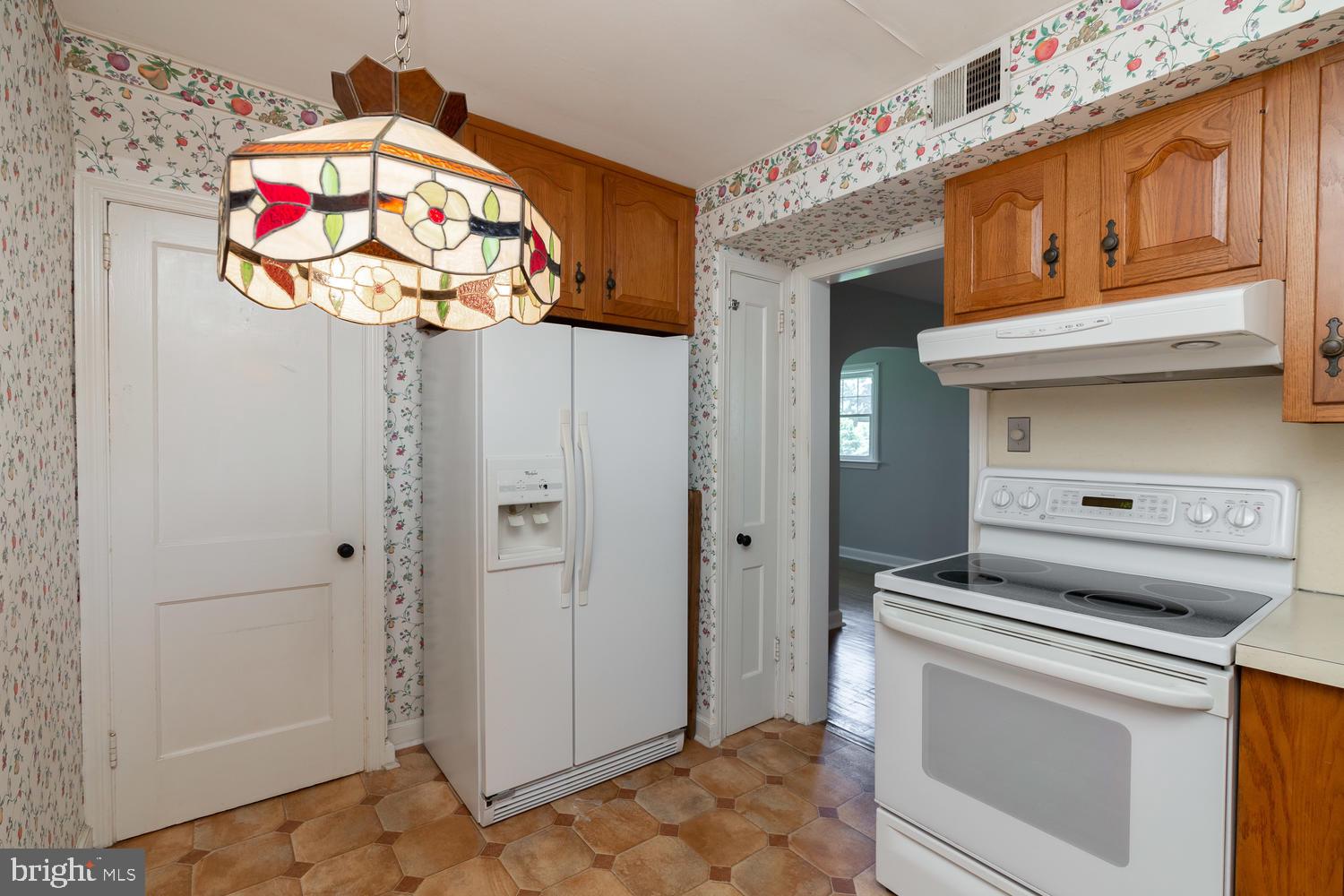 1424 Norman Road Havertown, PA 19083 - Photo 15 of 26