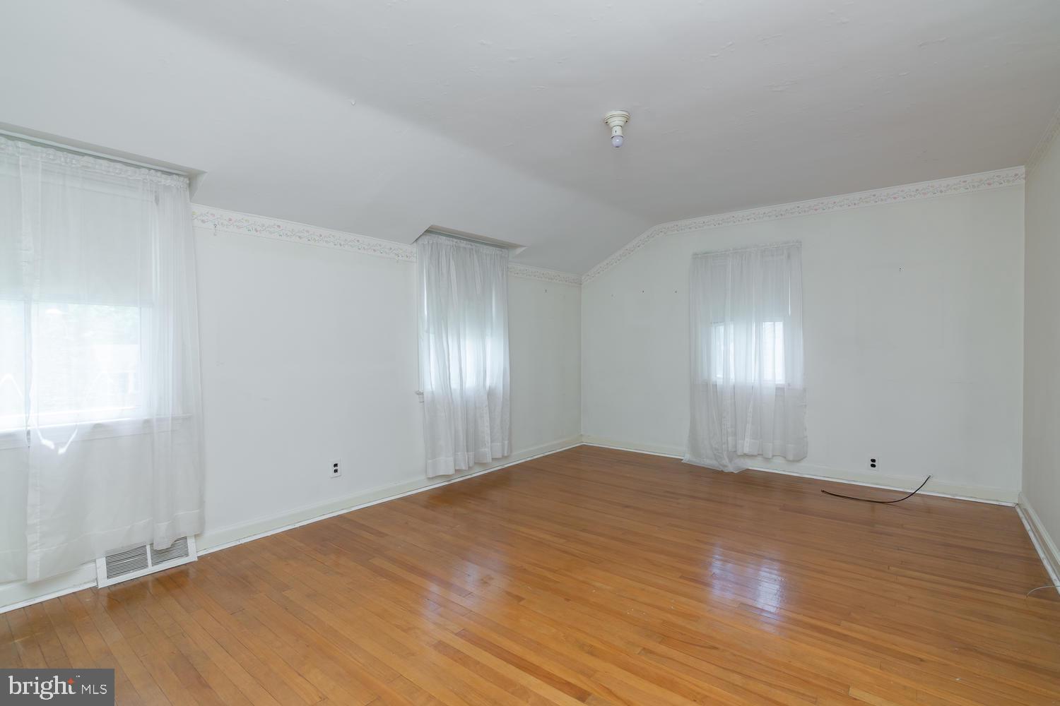 1424 Norman Road Havertown, PA 19083 - Photo 18 of 26