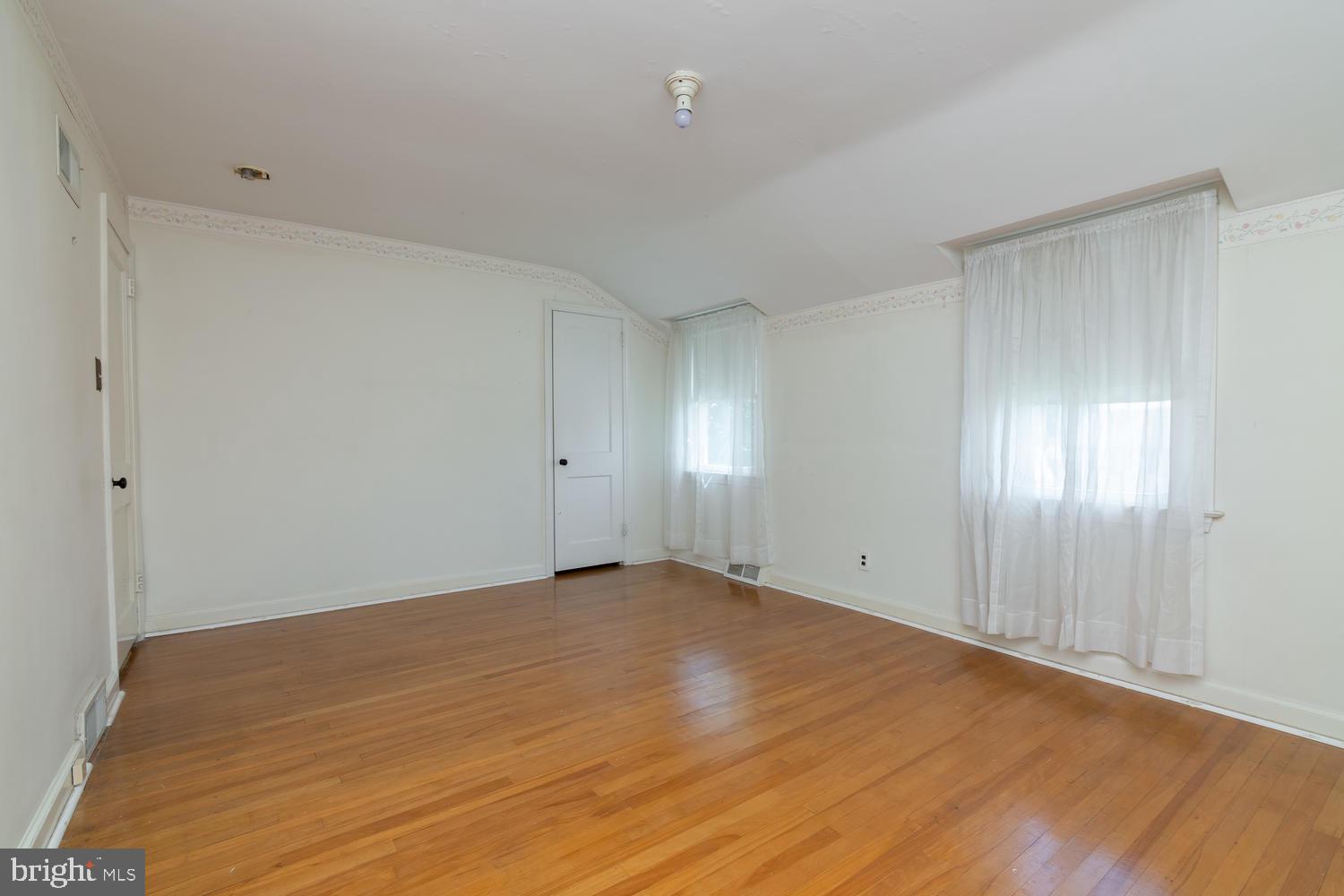 1424 Norman Road Havertown, PA 19083 - Photo 19 of 26