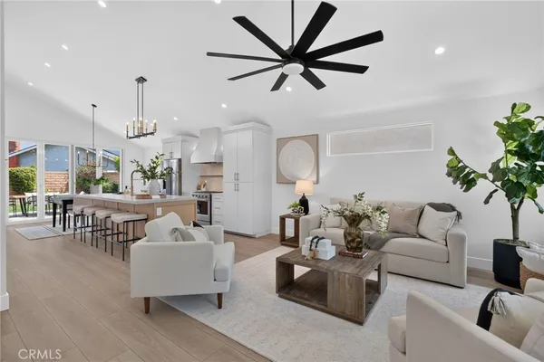 $1,199,000 | 5941 East Camino Correr, Anaheim Hills, CA 92807
