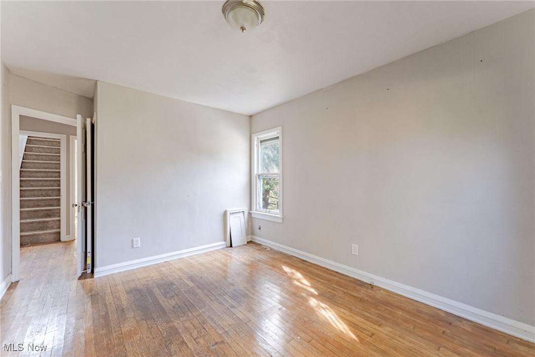 3496 East Scarborough Road Cleveland, OH 44118 - Photo 13 of 28