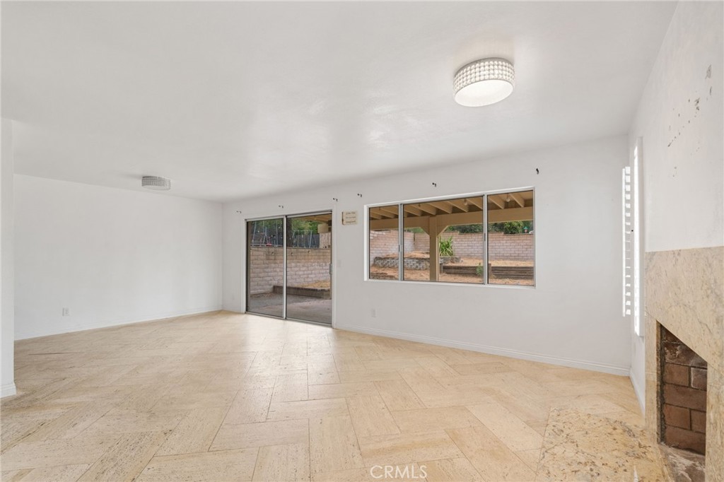 1636 Devore Road San Bernardino, CA 92407 - Photo 8 of 47 Gallery Image 8