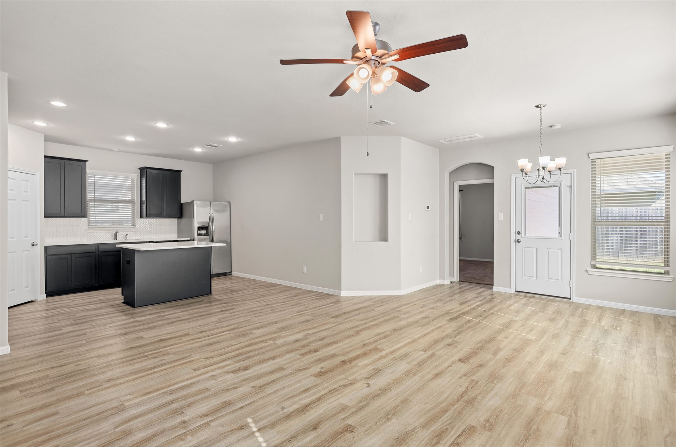 13126 Dancing Reed Drive Texas City, TX 77568 - Photo 8 of 46