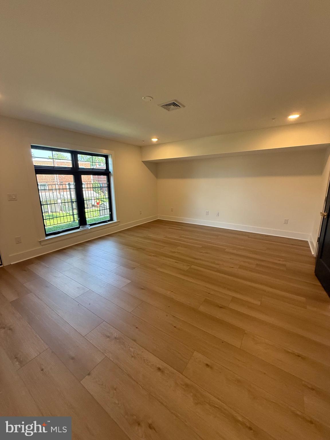 7519 Ridge Avenue Philadelphia, PA 19128 - Photo 17 of 17